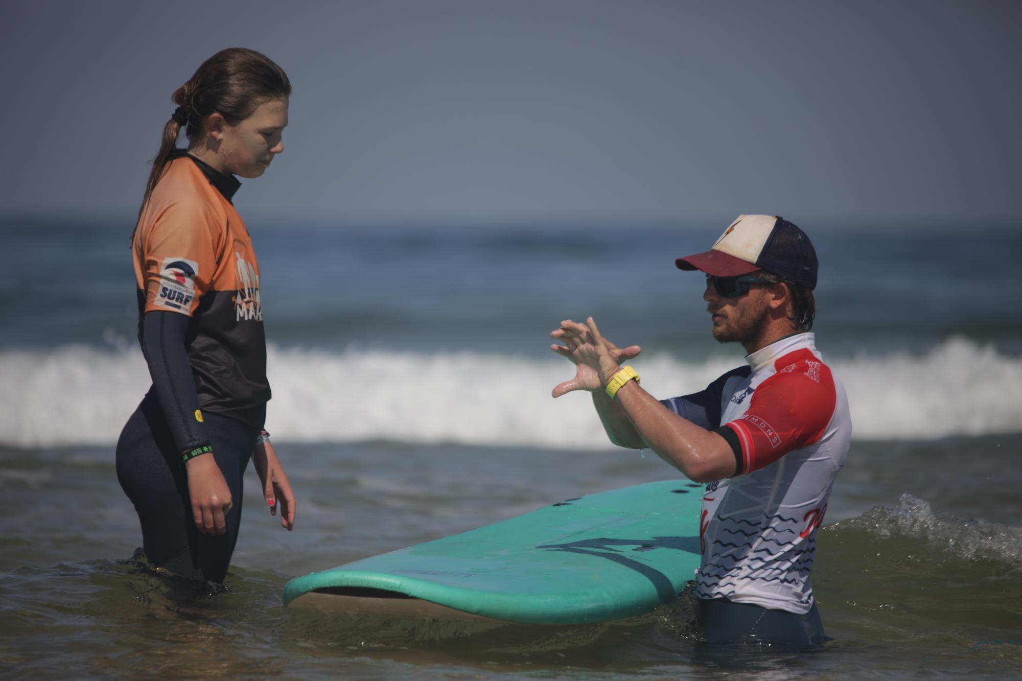 &Eacute;cole de surf Contis prof